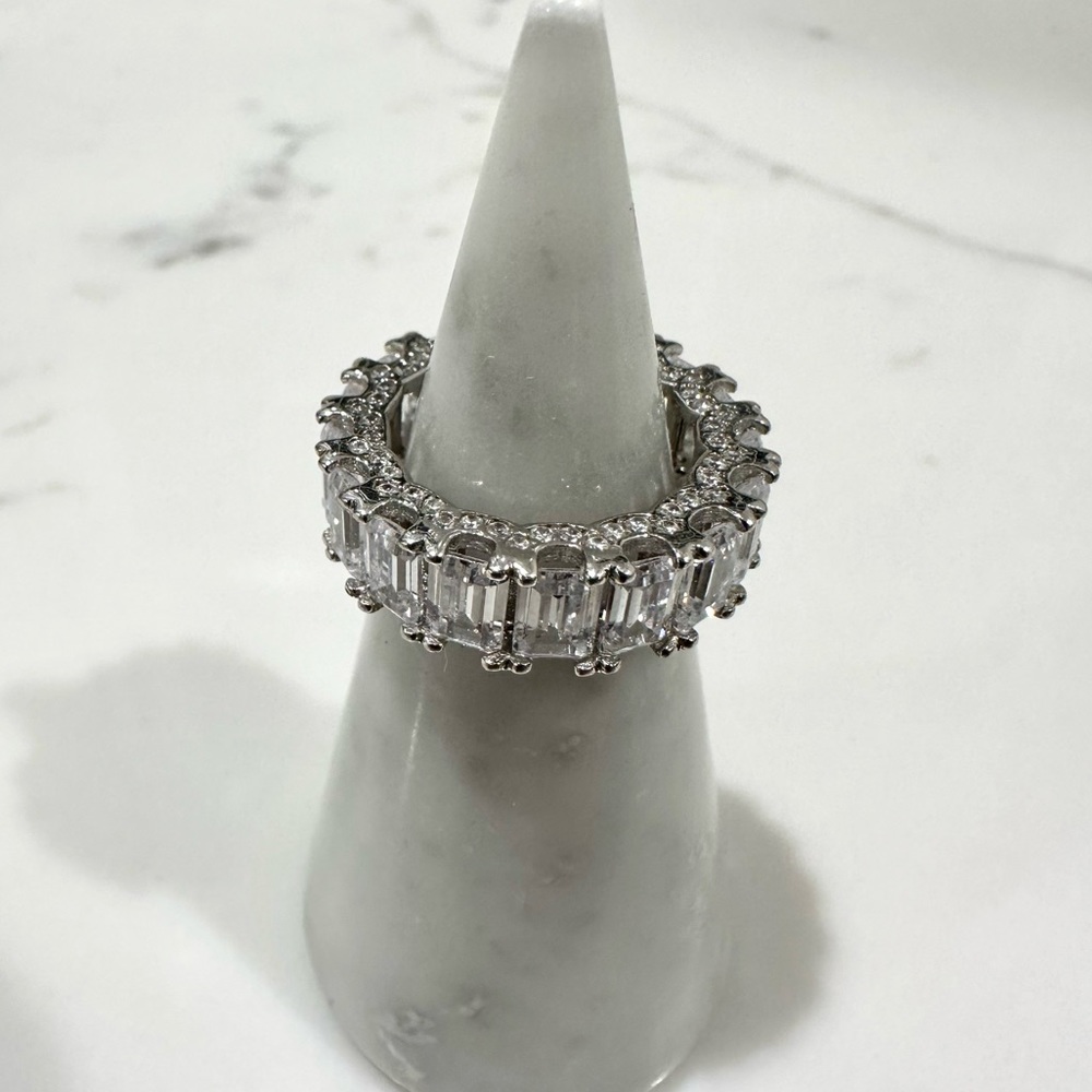 Italo Jewelry Sterling Silver Eternity Emerald Cut Ring